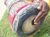 Idi ilu (oju ojo) Drums